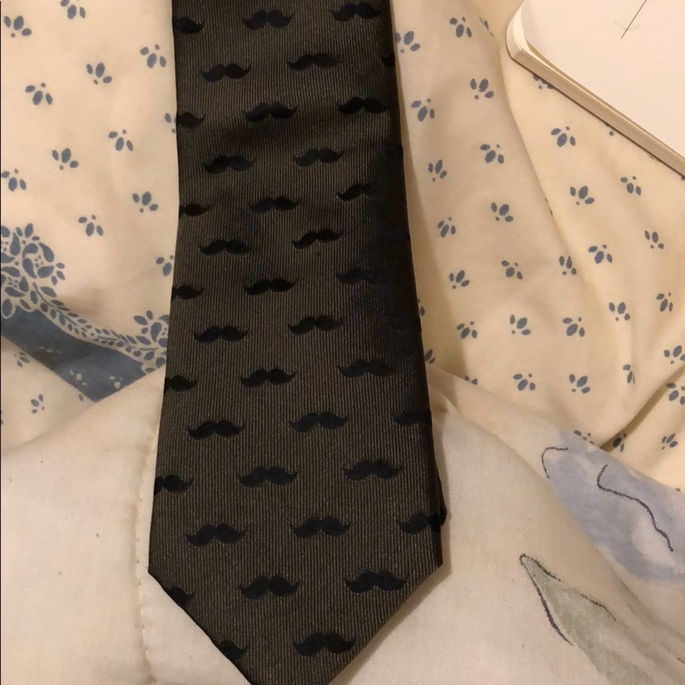 Mustache Tie